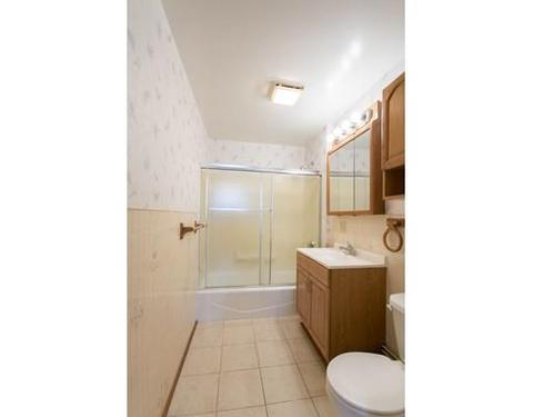 937 Globe St, Fall River, MA 02724 photo 22