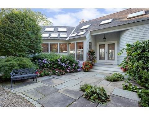 34 Wheelhouse Ln, Mashpee, MA 02649 photo 2