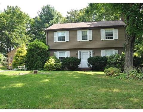 10 Eunice Cir, Wakefield, MA 01880 photo 1