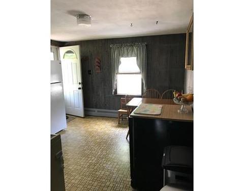 31 Russell St, Springfield, MA 01104 photo 4