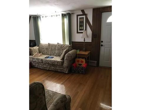 31 Russell St, Springfield, MA 01104 photo 6