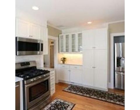 11 Haskell St #1, Beverly, MA 01915 photo 2