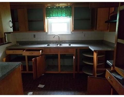 16 Applebee Ave, Webster, MA 01570 photo 8