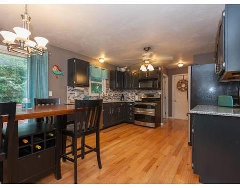 63 Rocco Dr, Blackstone, MA 01504 photo 4