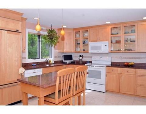 2 Hammersmith, Saugus, MA 01906 photo 1
