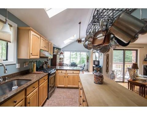 75 Croy Path, Hampstead, NH 03841 photo 9