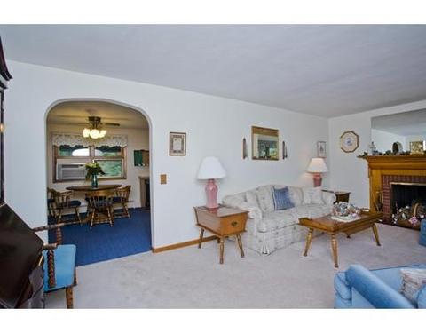 94 Blanche St, Springfield, MA 01119 photo 5