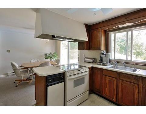 1563 Parker St, Springfield, MA 01129 photo 8