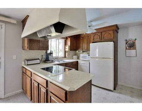 1563 Parker St, Springfield, MA 01129 photo 9