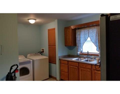 28 Hamlet St, Fall River, MA 02724 photo 6