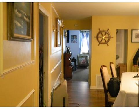 28 Hamlet St, Fall River, MA 02724 photo 2
