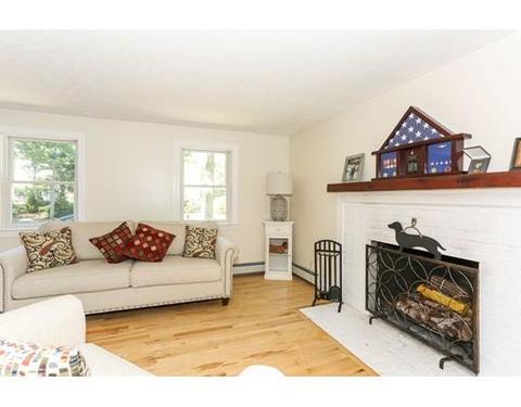 40 Pinecrest Ave, Mashpee, MA 02649 photo 6