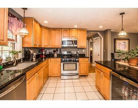 52 Burncoat Ter, Worcester, MA 01605 photo 9