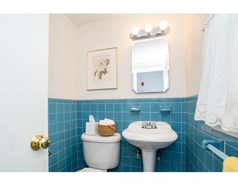 84 Oak St, Needham, MA 02492 photo 9