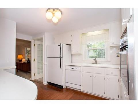 84 Oak St, Needham, MA 02492 photo 5