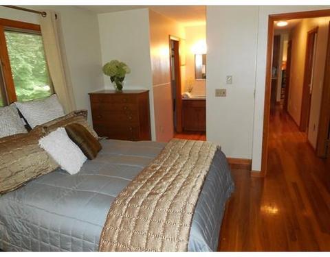 62 Torrey St, Easthampton, MA 01027 photo 14