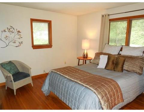 62 Torrey St, Easthampton, MA 01027 photo 13