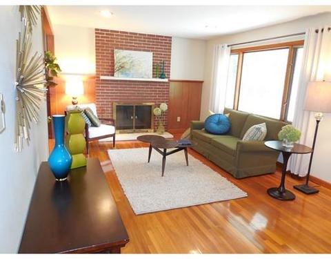 62 Torrey St, Easthampton, MA 01027 photo 2