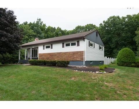 12 Gorwin Dr, Sharon, MA 02067 photo 2
