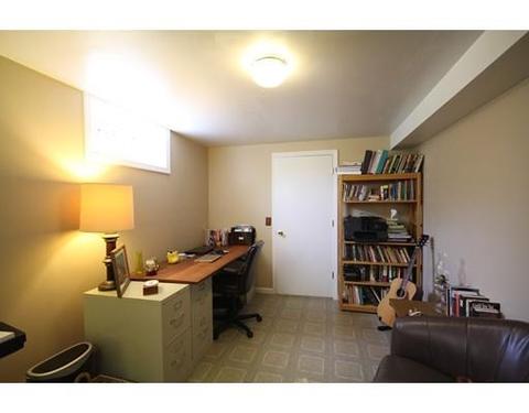 89 Hyde Ave, Springfield, MA 01107 photo 17