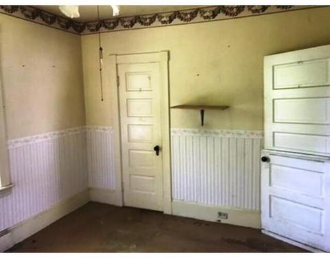 157 West St, Ware, MA 01082 photo 10