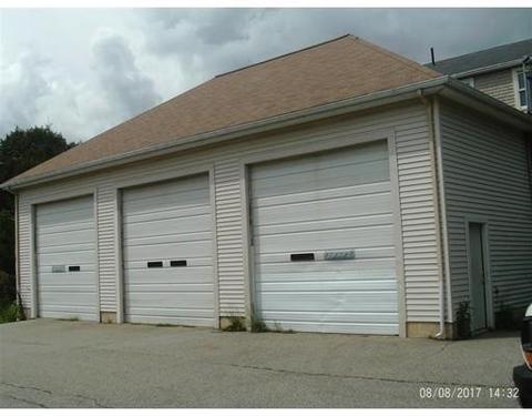 61 Vale St, Worcester, MA 01604 photo 4