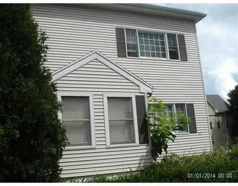 61 Vale St, Worcester, MA 01604 photo 2