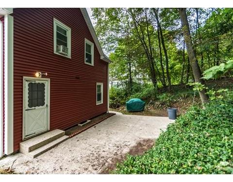 8 Rafferty Rd, Stoneham, MA 02180 photo 17