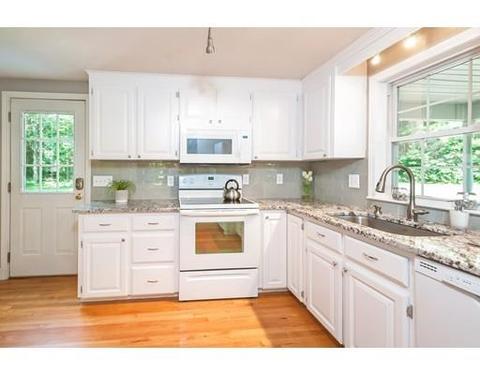 148 Chestnut St, Upton, MA 01568 photo 5