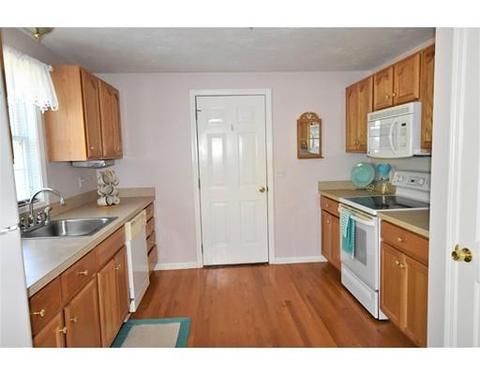 5 Beaver Creek Ln, Wareham, MA 02571 photo 9