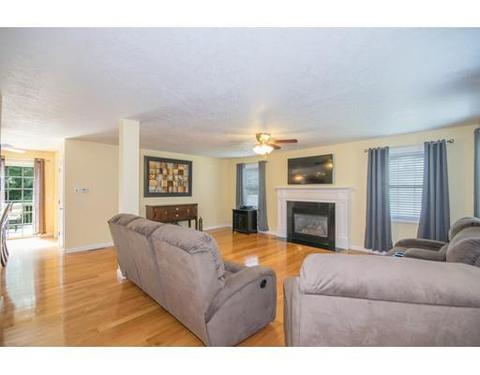 124 Donbray Rd, Springfield, MA 01119 photo 10