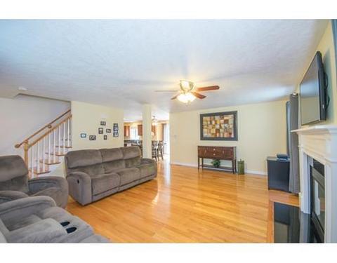 124 Donbray Rd, Springfield, MA 01119 photo 9