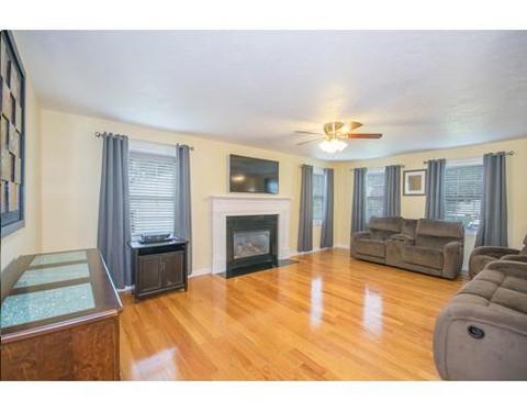124 Donbray Rd, Springfield, MA 01119 photo 7