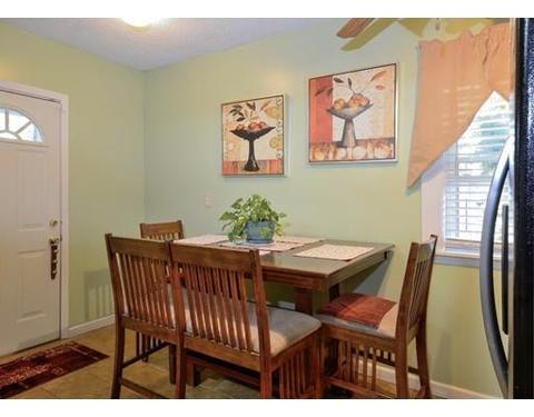 190 Middlesex St, Springfield, MA 01109 photo 8