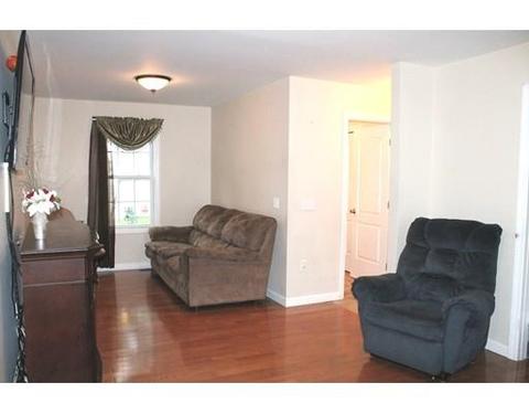 100 Temby St, Springfield, MA 01119 photo 8