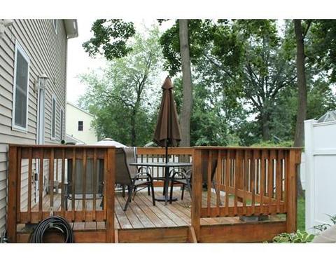 100 Temby St, Springfield, MA 01119 photo 2