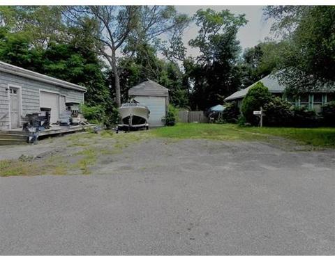 43 Sandwich Rd, Wareham, MA 02571 photo 3