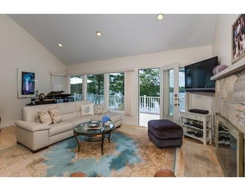 22 Laurelwood Dr, Webster, MA 01570 photo 9