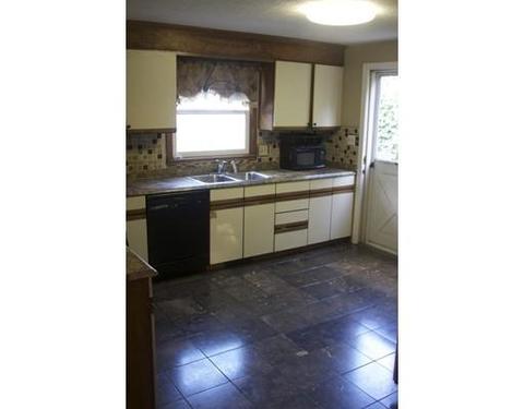 177 Wrentham Rd, Springfield, MA 01119 photo 5
