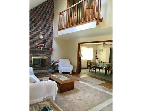 9 Shipwreck Dr, Mashpee, MA 02649 photo 2