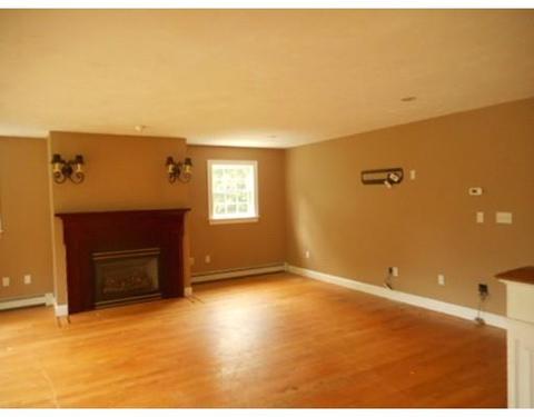 855 Webster St, Hanover, MA 02339 photo 5