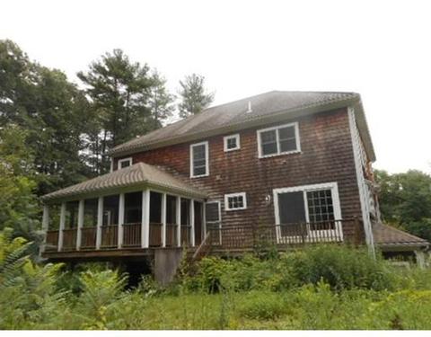 855 Webster St, Hanover, MA 02339 photo 2