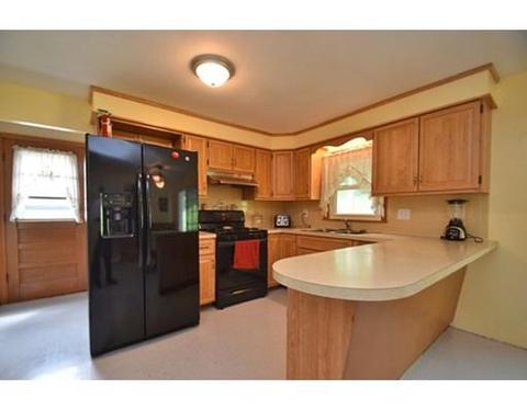 12 Hycrest Dr, Worcester, MA 01606 photo 5