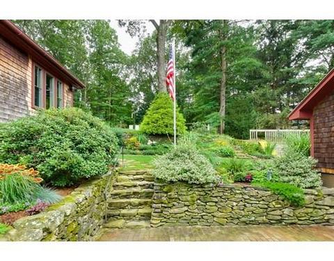 9 Pine Hill Rd, Maynard, MA 01754 photo 4