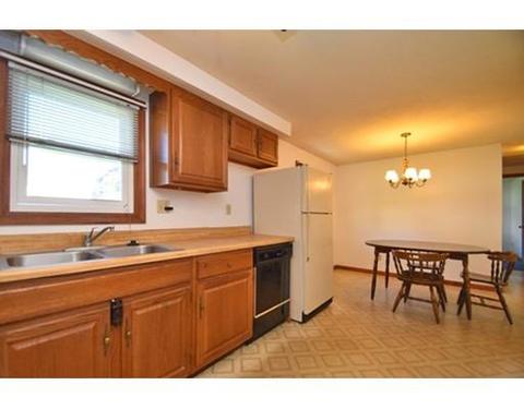 139 Lake St, Webster, MA 01570 photo 2