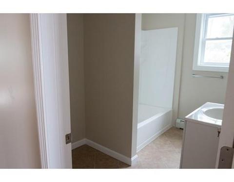 141 Barnaby St, Fall River, MA 02720 photo 8