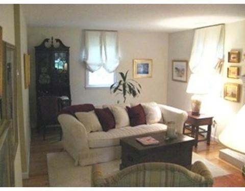 16 Somerset Rd, Mashpee, MA 02649 photo 2