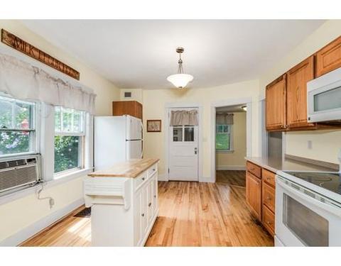 145 Beaconsfield Rd, Worcester, MA 01602 photo 4