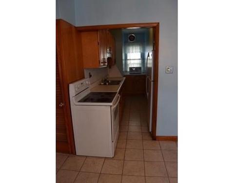 36 Bither St, Springfield, MA 01118 photo 4