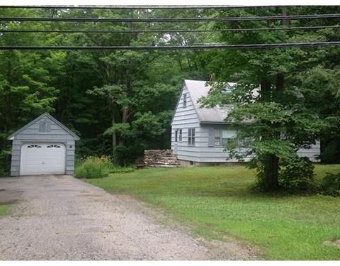 101 E Main, East Hampstead, NH 03826 photo 3